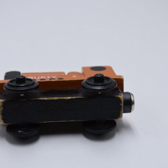 Rusty Engine - 1994 - White Roof - Thomas & Friends Wooden Railway Train Tank - Picture 5 of 7
